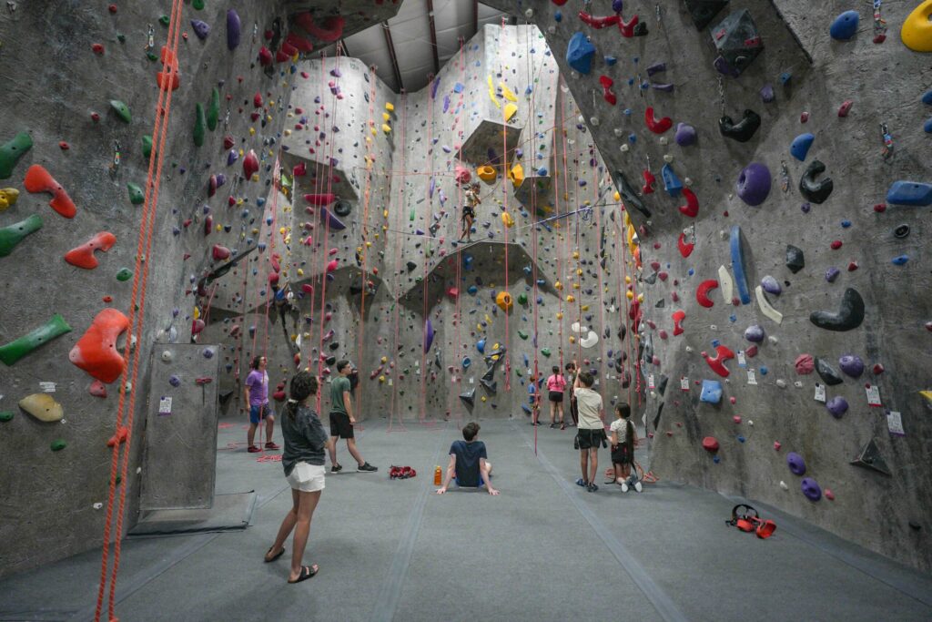 the rock club, rock climbing, new rochelle, westchester, new york, bouldering