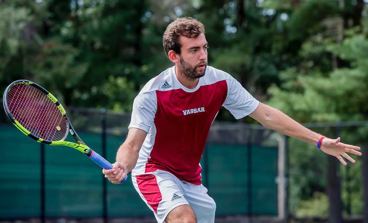 Nicholas-Lee-Tennis-Action-Photo-